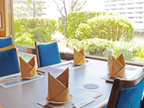 鮮活伊勢龍蝦料理 中納言 神戶Harborland店 神戶 2